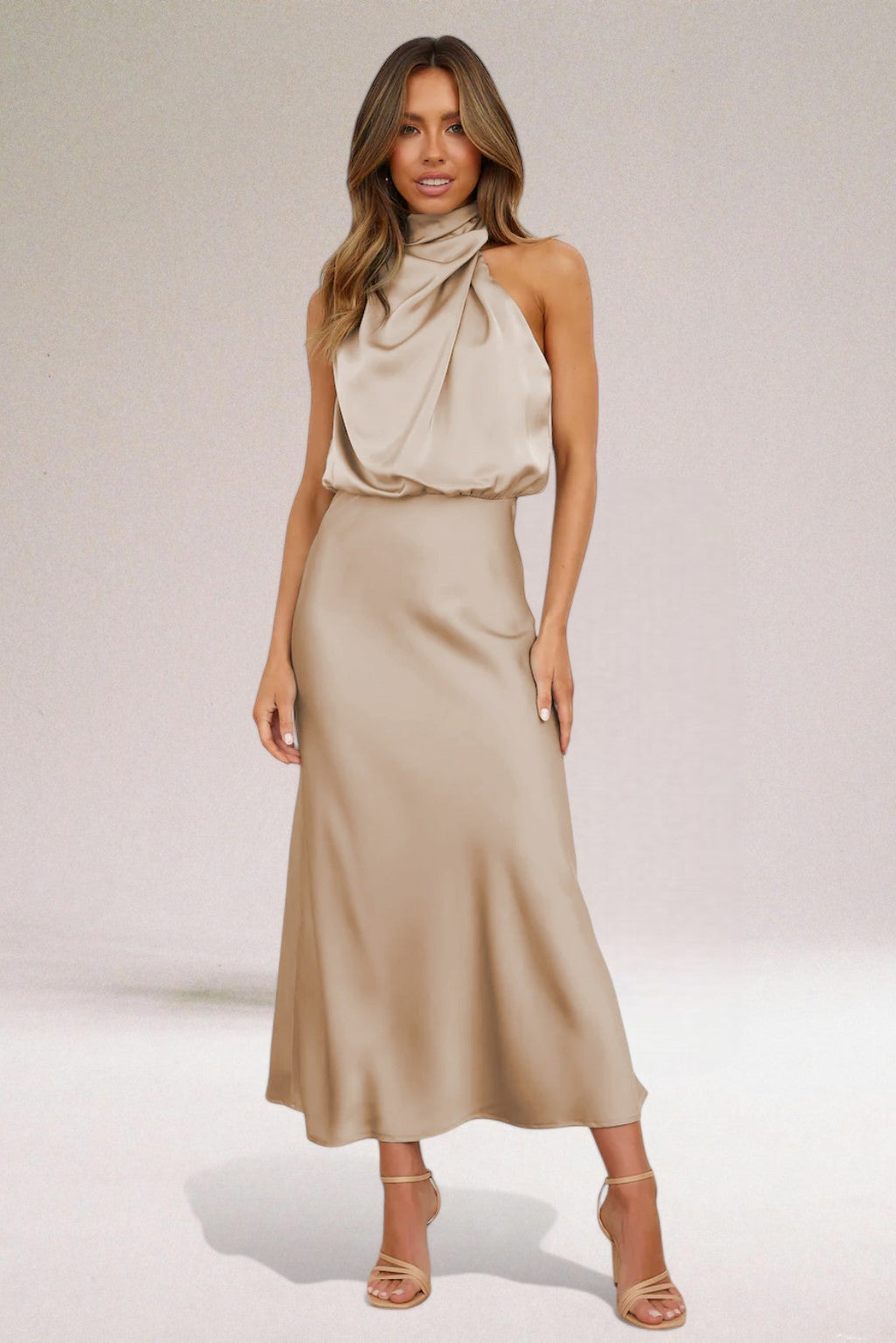 NOFS™ | Glamorous satin dress with halter